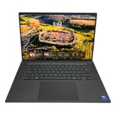 Portátil Usado Dell Precision 5690 / Intel Ultra 9 / 64GB / 1TB SSD / 16" / Con Cámara / T.VIDEO 8GB (PO334)